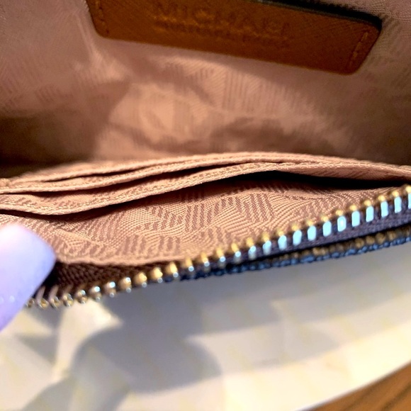 Michael Kors Specchio Jet Set Travel Wristlet NWT - Picture 10 of 11